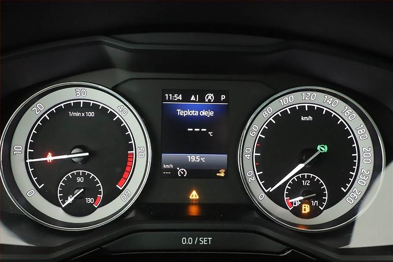 Škoda Superb (2018) Laurin&Klement 2.0 TDI 4x4 - fotka 8 z 20