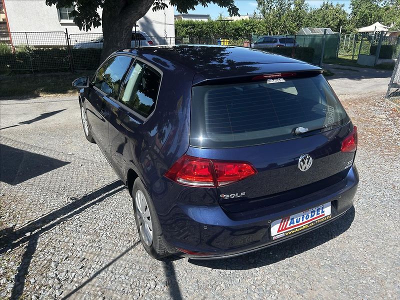 Volkswagen Golf 1,2 TSi  P+Z Senzory,Klimatiza - fotka 4 z 43