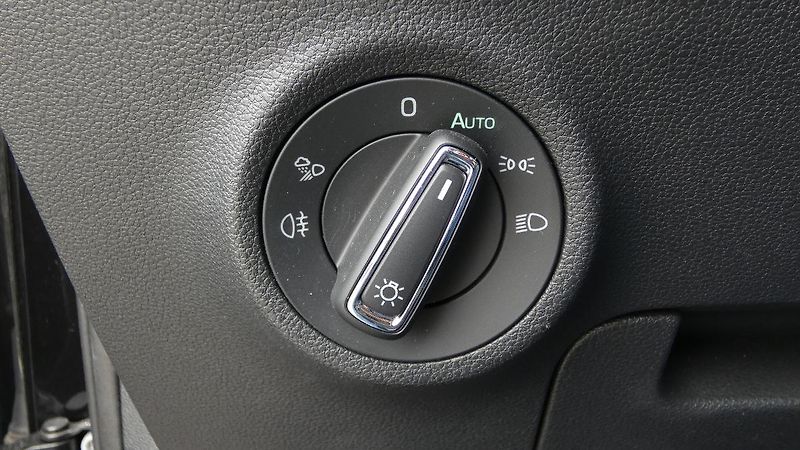 Škoda Kodiaq 2,0 TSI 140 kW L&K 4x4 DSG - fotka 10 z 27