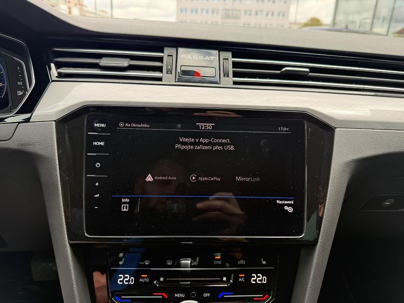 Volkswagen Passat 2.0 TDI 110kw DSG Variant - fotka 13 z 24