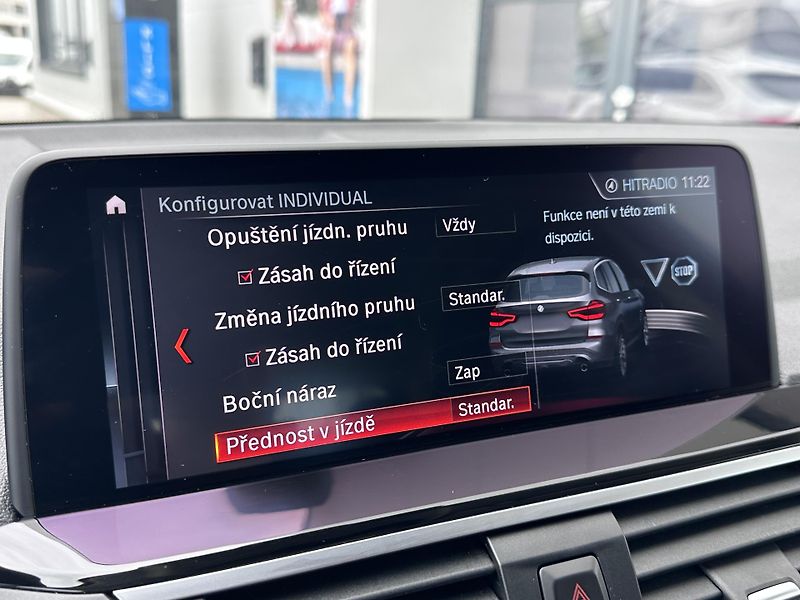 BMW X3 xDrive30d Model X-Line - fotka 22 z 27