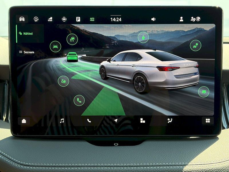 Škoda Superb (2025) DSG 2.0 TDI / 110kW / L&K - fotka 30 z 35