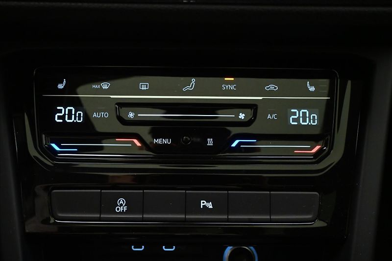 Volkswagen Touran 2,0 TDI 110kW Active Záruka až - fotka 19 z 24