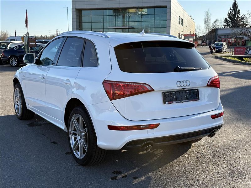 Audi Q5 3,0 TDi176kW 3x S-line,Max výb - fotka 50 z 50