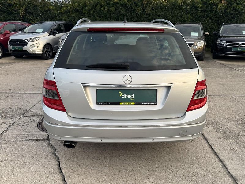 Mercedes-Benz Třídy C - fotka 9 z 10