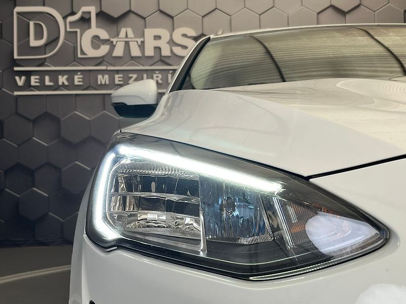 Ford Focus 2.0 EB Titanium manuál 110kW - fotka 44 z 76