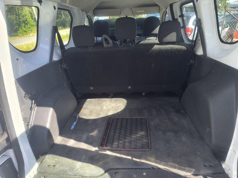 Dacia Dokker 1,6i 75KW,TZ,TOP CENA - fotka 6 z 12