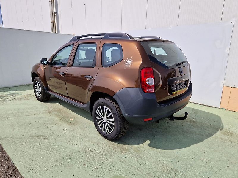 Dacia Duster 1.5dCi, 66kW, Klima, Tažné - fotka 4 z 28