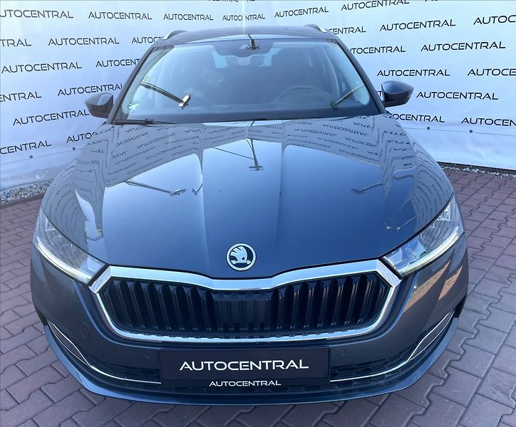 Škoda Octavia 2,0 TDi.DSG.110kW.FirstEdition - fotka 2 z 29