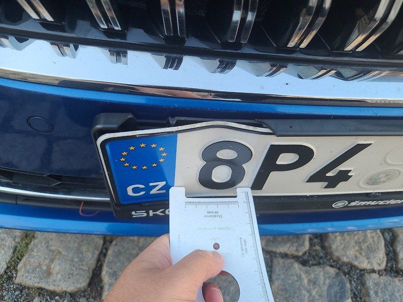 Škoda Superb Combi 2.0 TDI DSG - fotka 20 z 69