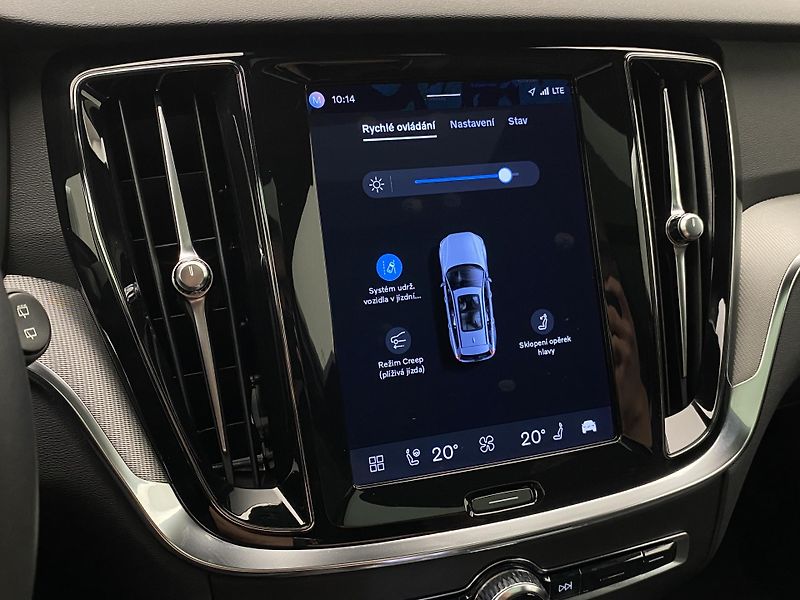 Volvo V60 T6 AWD RECHARGE REZERVACE - fotka 45 z 54
