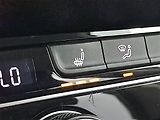 Volkswagen Passat (2019) 2.0 TDI, Kůže, Tempomat - náhled 22