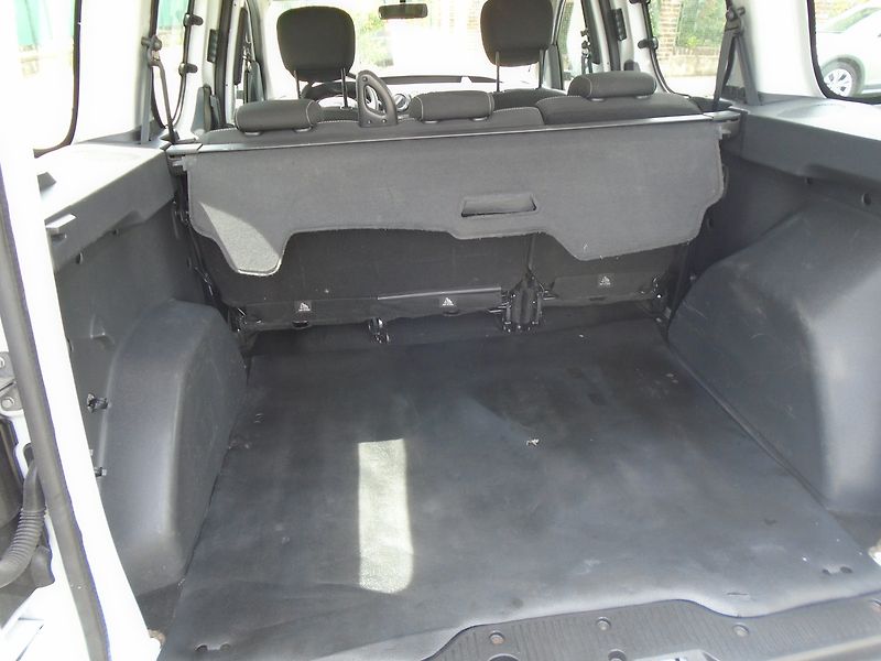 Dacia Dokker (2020) 1.5 DCi 5 míst - fotka 11 z 28