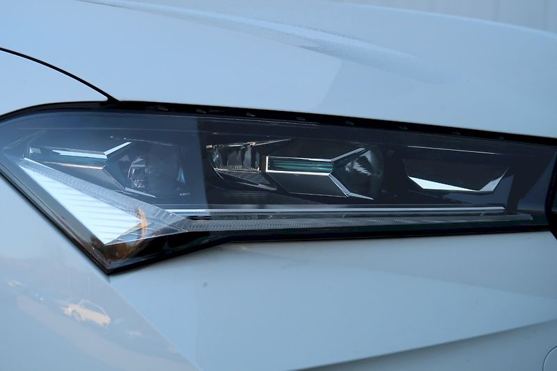 Škoda Superb (2025) Combi SportLine  2,0 TSi/ 150 - fotka 27 z 32