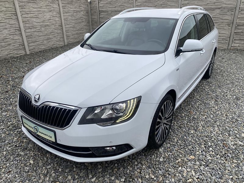 Škoda Superb 2.0TDi 4x4 170PS DSG L+K COMBI - fotka 6 z 158