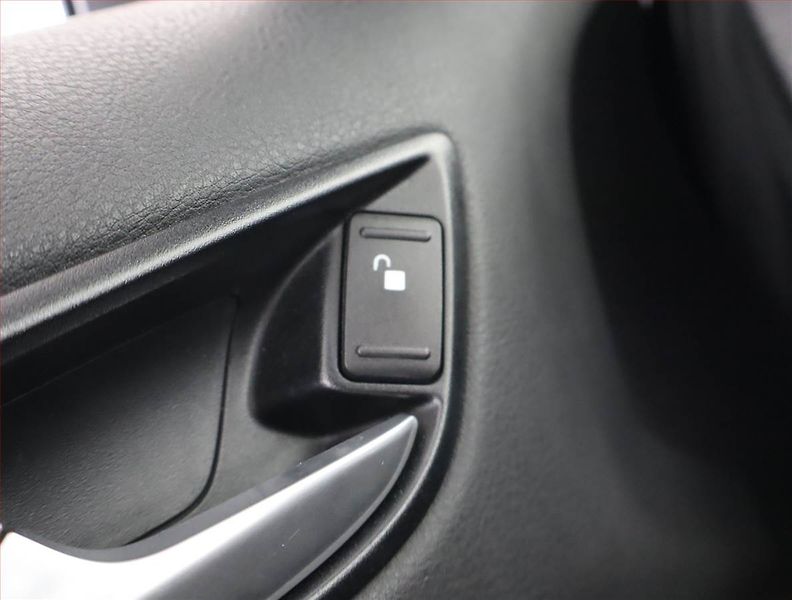 Ford Mondeo (2011) 1.6 EcoBoost, Xenony, Tempomat - fotka 21 z 21