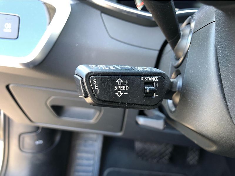 Audi A6 Avant 3,0 TDI Quattro - fotka 17 z 30
