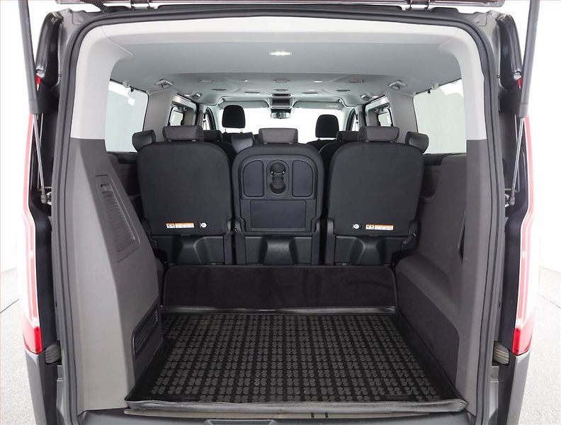 Ford Tourneo Custom (2021) Titanium 2.0 EcoBlue mHEV, ČR - fotka 18 z 19