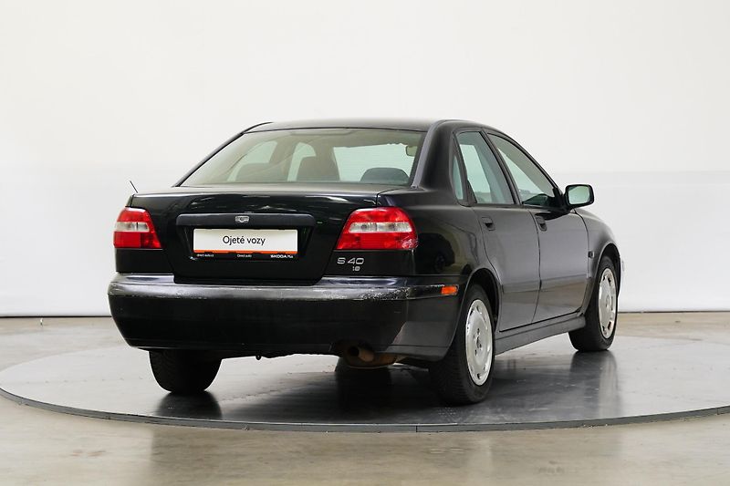 Volvo S40 - fotka 2 z 20
