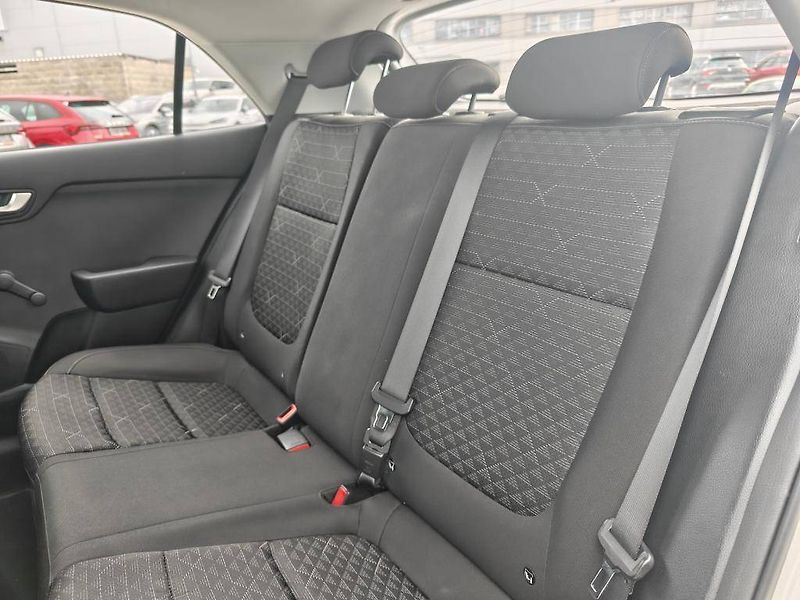 Kia Rio Comfort 1,25 CVVT - fotka 8 z 22