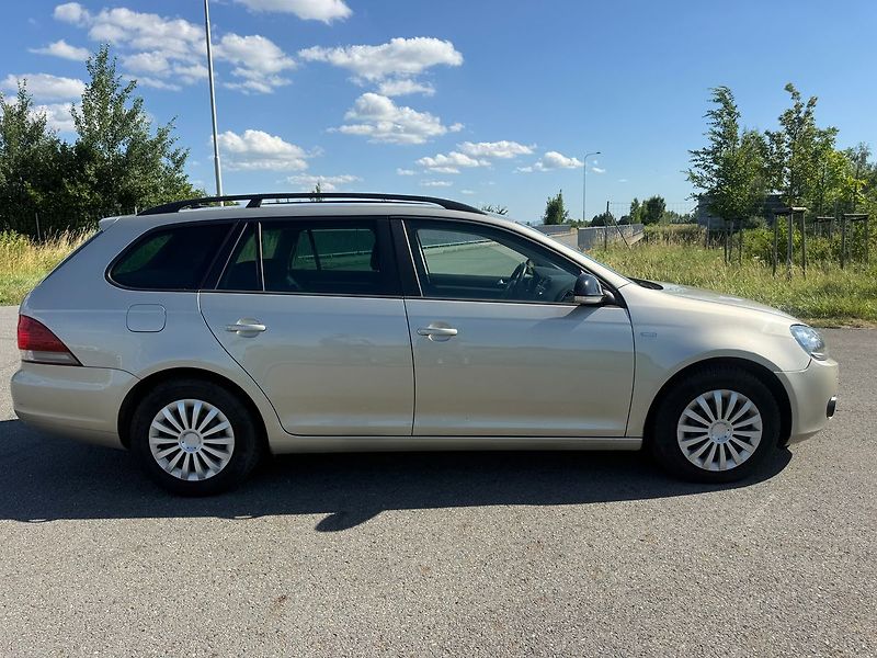 Volkswagen Golf - fotka 5 z 16