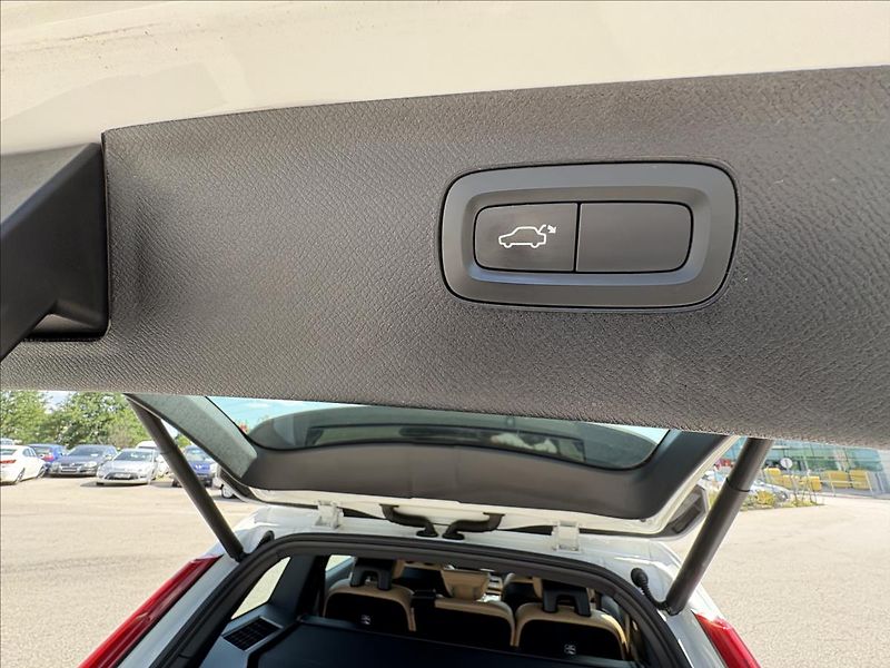 Volvo XC90 2,0 D5 173kW,Led,Kůže,ACC,1Maj - fotka 35 z 41