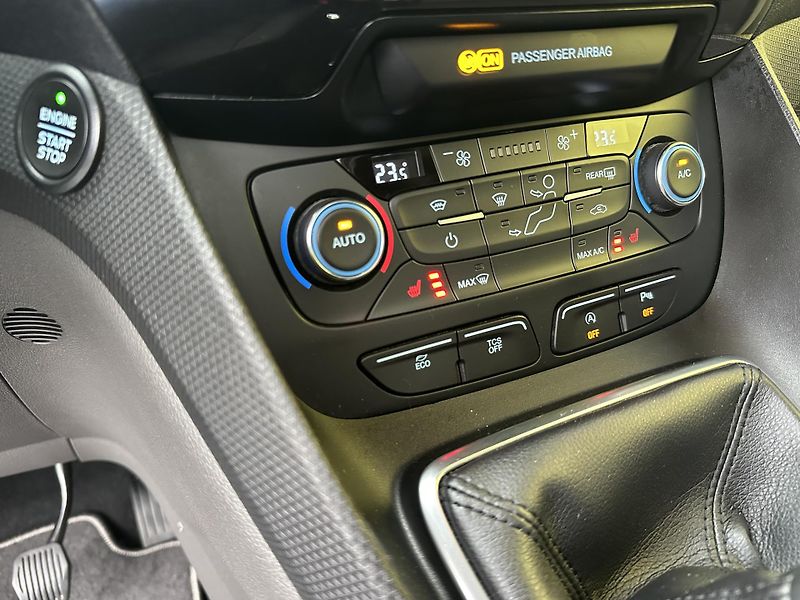 Ford Tourneo Connect (2018) 1.5/88kW* 7.Míst * 1.Maj. - fotka 22 z 50