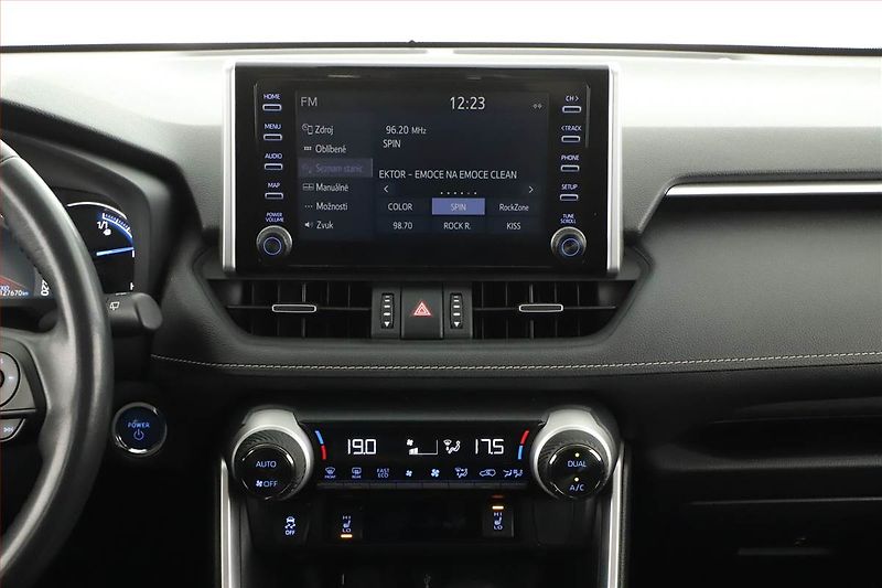 Toyota RAV4 (2021) Comfort 2.5 Hybrid - fotka 10 z 18