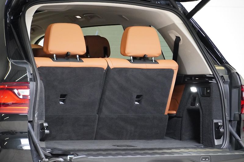 BMW X7 Xdrive40d,1MAJ,ČR,DPH,Tažné - fotka 9 z 45