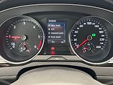 Volkswagen Passat 2.0 TDi LED SVĚTLA, rezervace - náhled 15