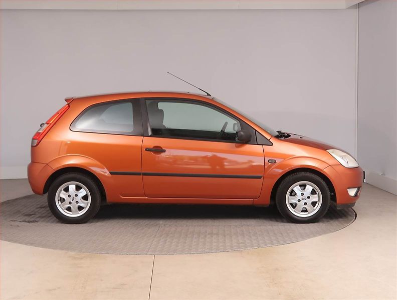 Ford Fiesta (2003) 1.6 16V, jezdí výborně - fotka 6 z 15