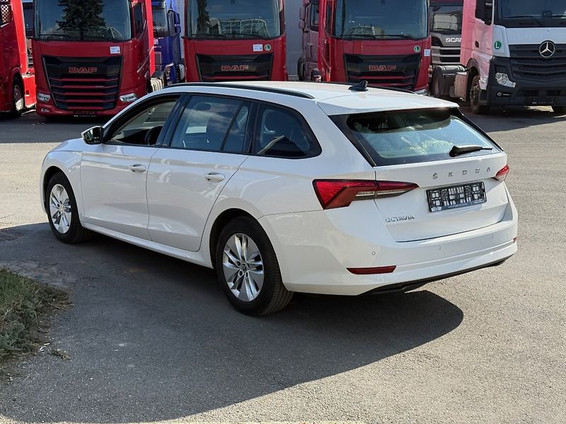 Škoda Octavia 2,0TDi 85kW KOMBI - fotka 9 z 20