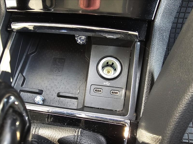 Škoda Kodiaq 2,0TDi 110KW DSG STYLE TZ - fotka 24 z 52