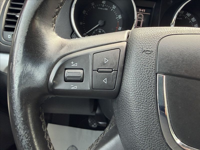 Škoda Yeti 1.2 TSI Ambition - fotka 12 z 16
