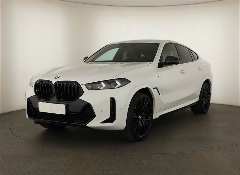 BMW X6 (2025) xDrive40i - fotka 2 z 26