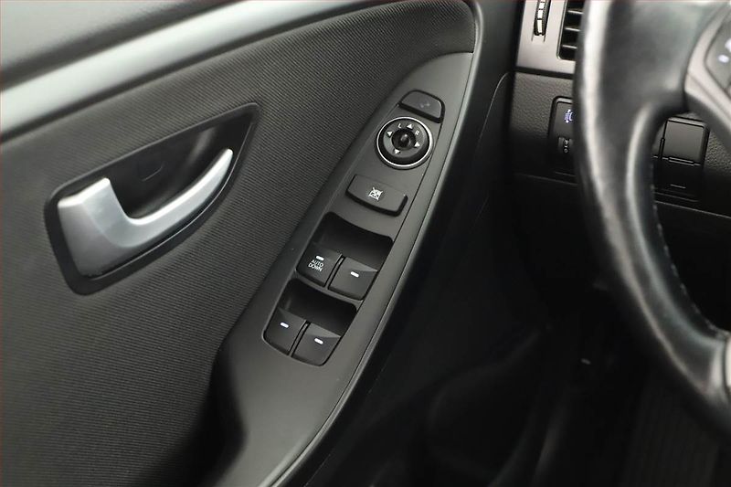 Hyundai i30 (2016) 1.6 GDI, Tempomat - fotka 14 z 14