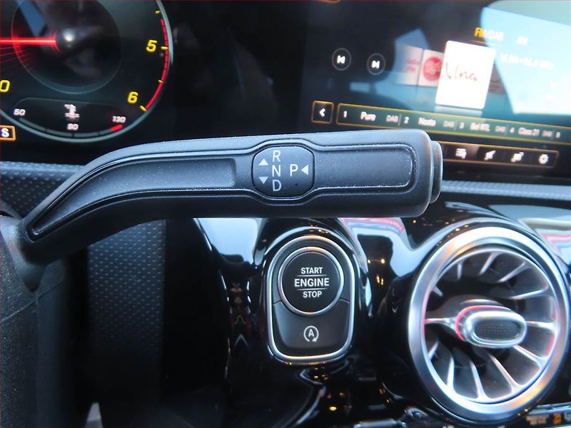 Mercedes-Benz CLA (2020) 200 d - fotka 13 z 28