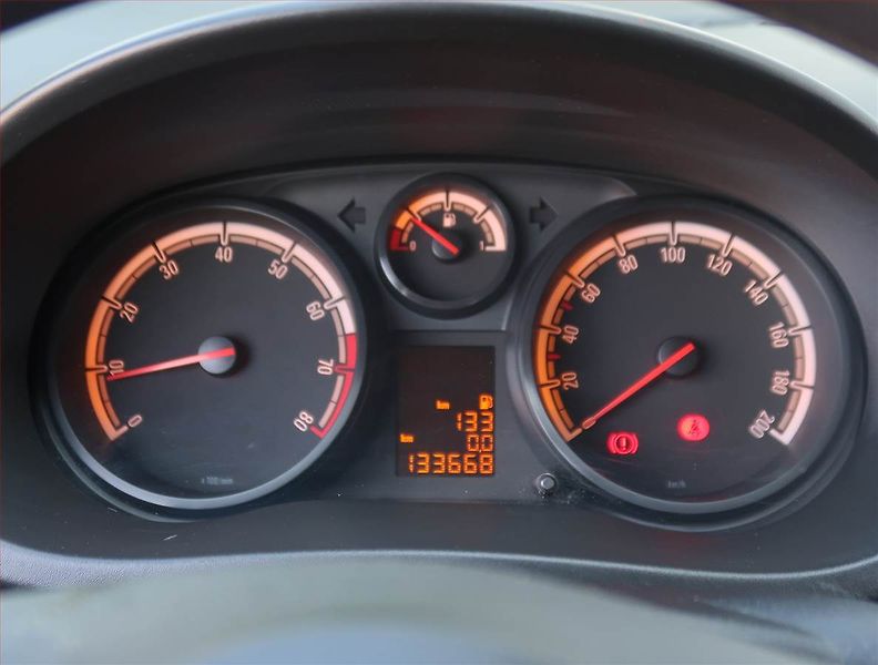 Opel Corsa (2013) 1.0, Serv.kniha, Tempomat - fotka 11 z 15