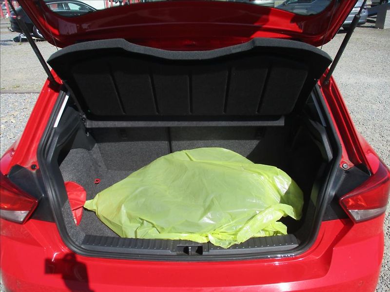 Seat Ibiza 1,0 TGi, klima serv.kniha ,CZ - fotka 9 z 35