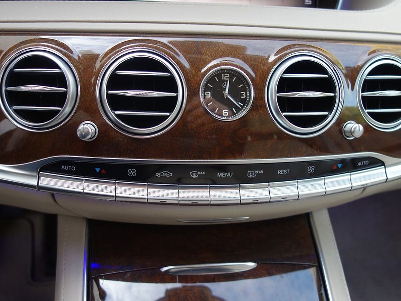 Mercedes-Benz Třídy S (2013) S500*4M*NOVÝ-MOTOR*TOP-SERVIS! - fotka 22 z 50