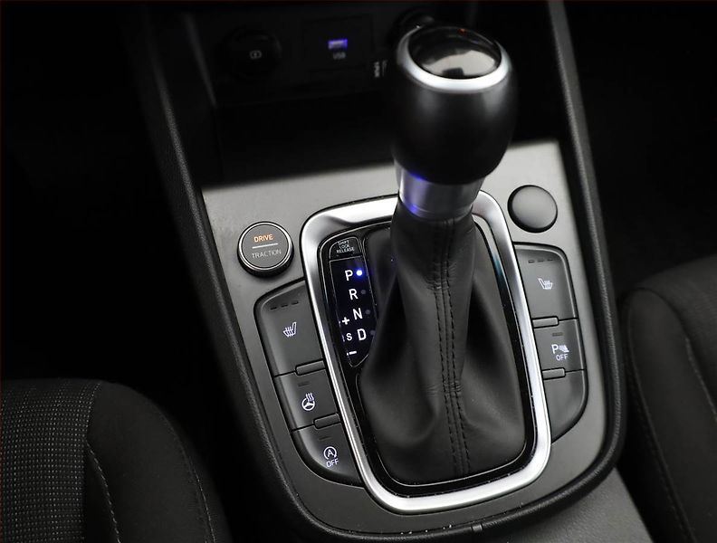 Hyundai Kona (2021) Business 1.6 T-GDI - fotka 13 z 18