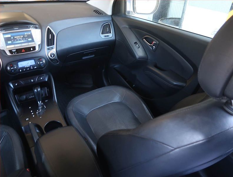 Hyundai ix35 (2013) 2.0 CRDi, 4X4, Automat - fotka 8 z 20