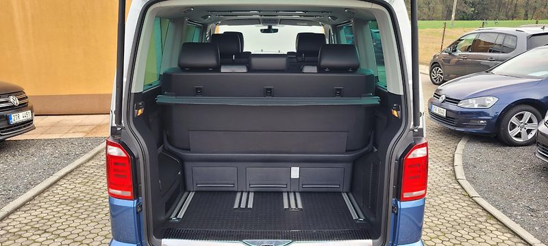 Volkswagen Multivan (2017) T6 2,0TDi 150kW DSG 4×4 7.mist - fotka 40 z 51