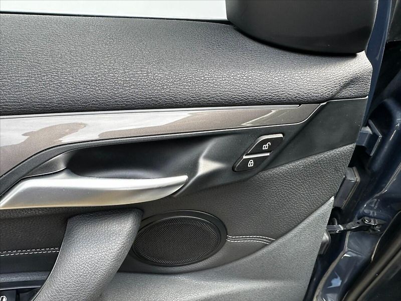 BMW X1 2,0 d 110kW xDRIVE CZ 1MAJITEL - fotka 21 z 43