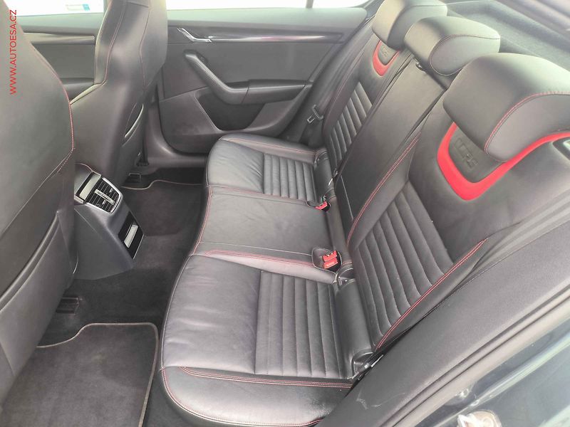 Škoda Octavia (2016) 2.0TSi, 2.maj,ČR, RS, bixen - fotka 10 z 23