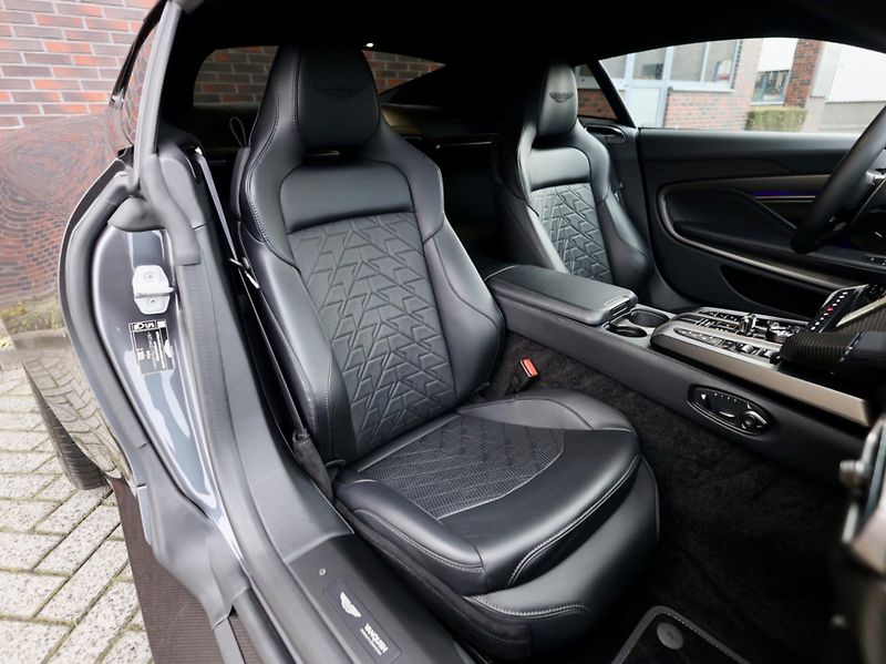 Aston Martin Vanquish (2024) 5.2 V12 New model - fotka 38 z 60