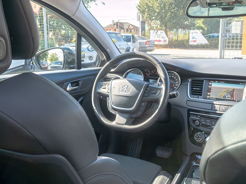 Peugeot 508 (2015) ČR 2.0HDI 133KW – GT PANORAMA - fotka 13 z 55