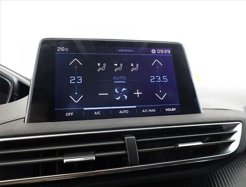 Peugeot 5008 (2021) 1.5 BlueHDi, 7 míst, Tempomat - fotka 12 z 18