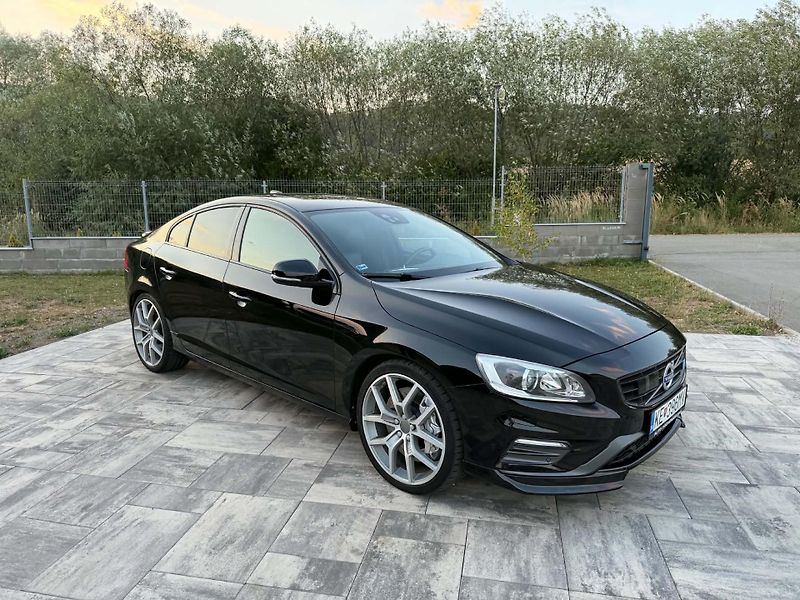 Volvo S60 (2016) S60 Polestar 1/750 T6 AWD 3.0  - fotka 2 z 17