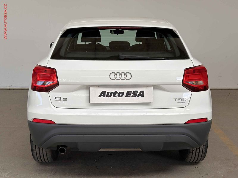 Audi Q2 (2017) 1.0 TFSi, AC - fotka 5 z 13